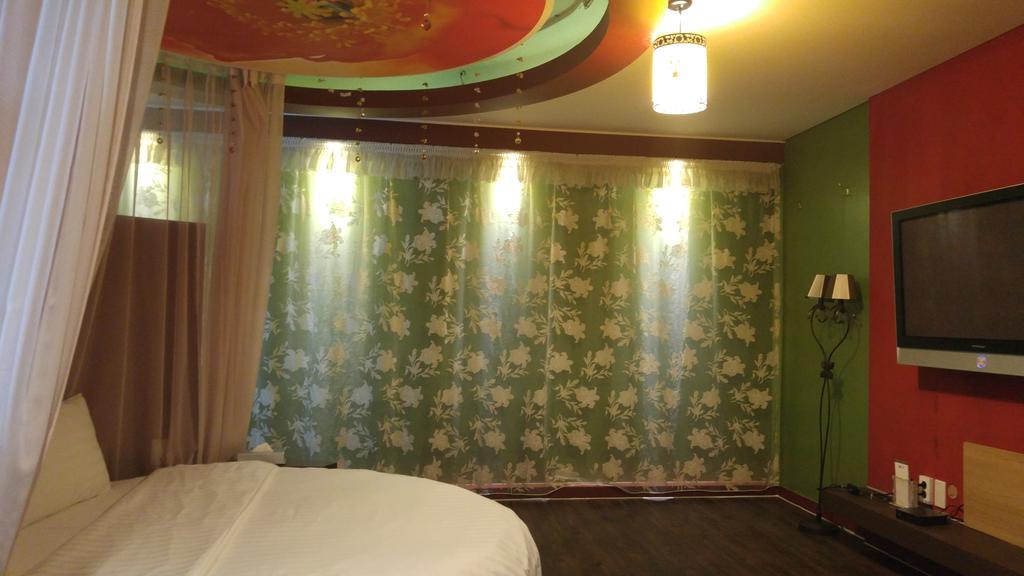 On Smart Hotel Cheonan Phòng bức ảnh