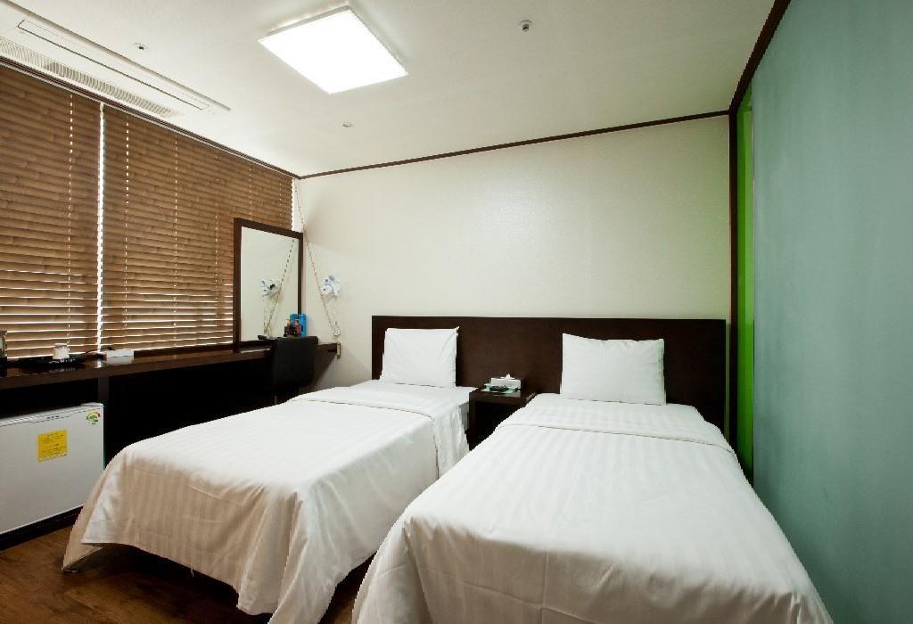 On Smart Hotel Cheonan Phòng bức ảnh