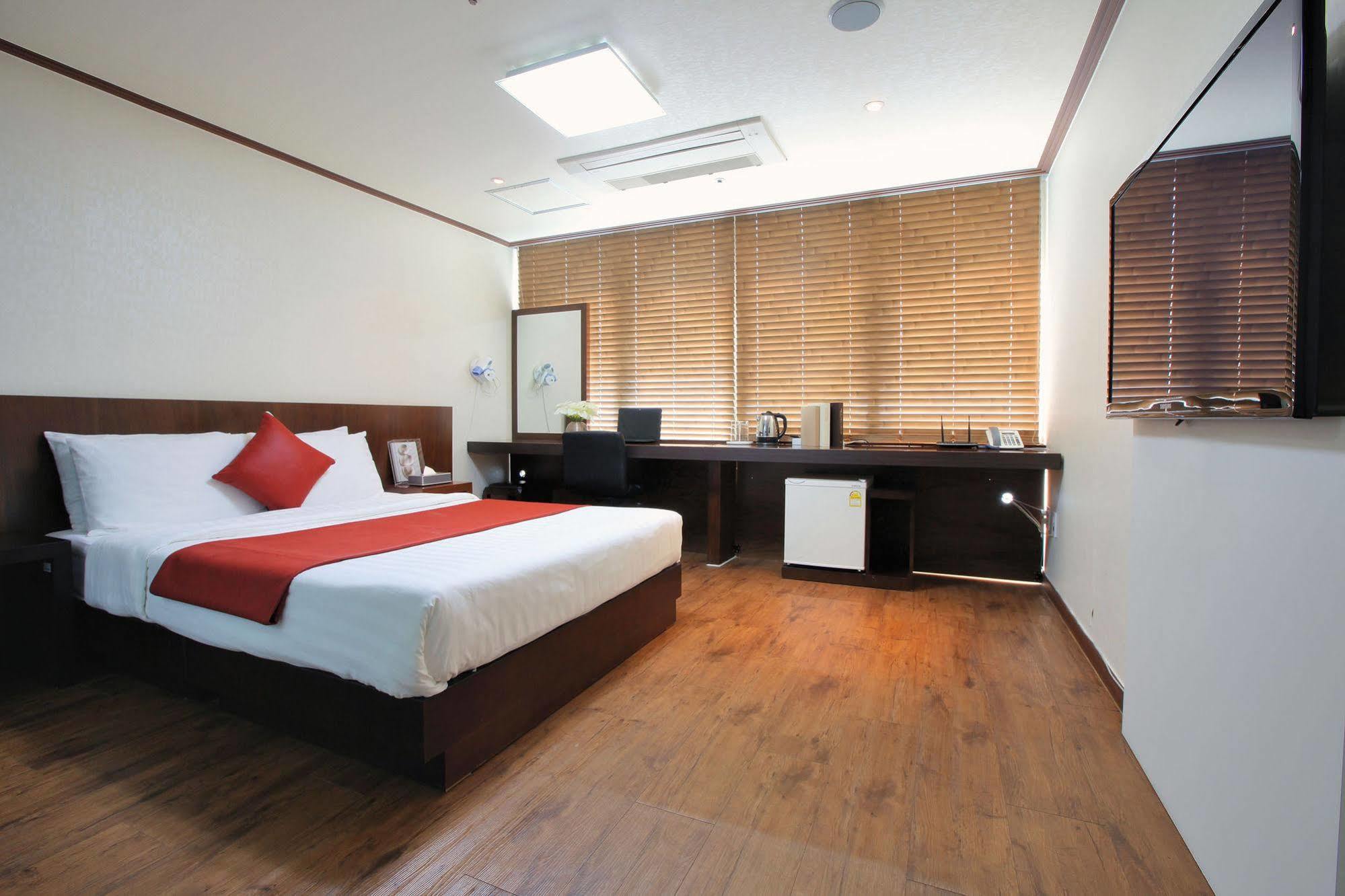 On Smart Hotel Cheonan Ngoại thất bức ảnh